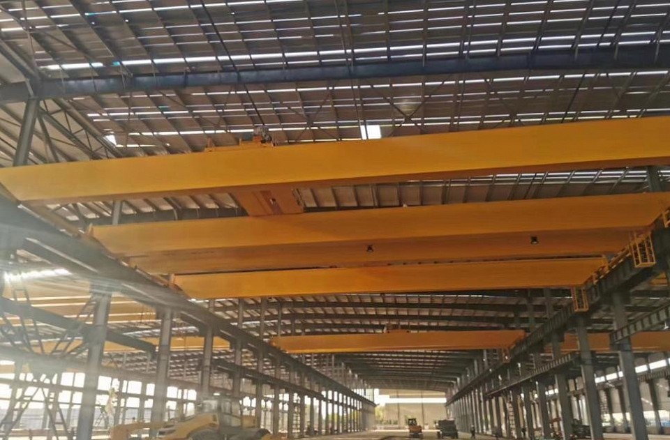 heavy duty overhead cranes